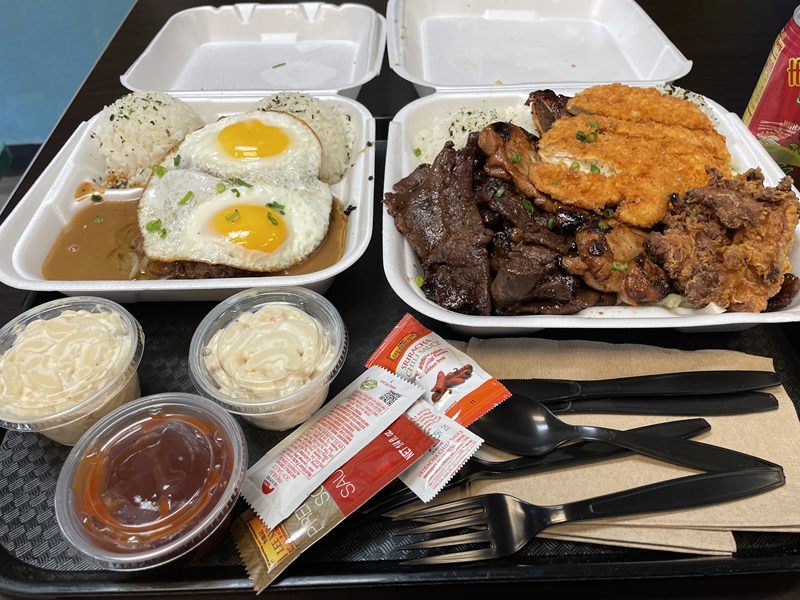 LEFTY-J’S ISLAND FAVORITES Restaurant #2 food