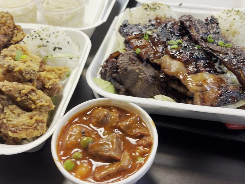 LEFTY-J’S ISLAND FAVORITES Restaurant #2 food