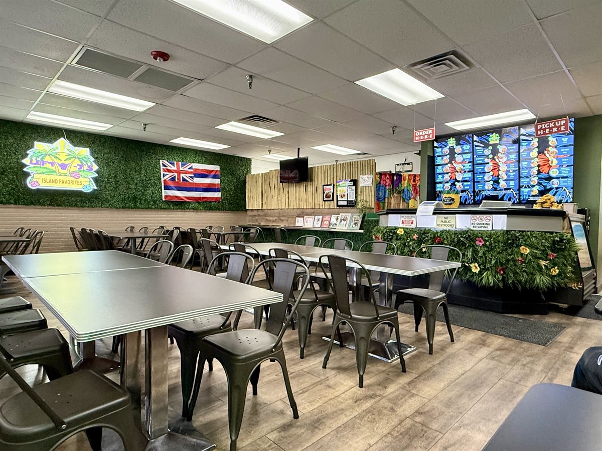 LEFTY-J’S ISLAND FAVORITES Restaurant #2